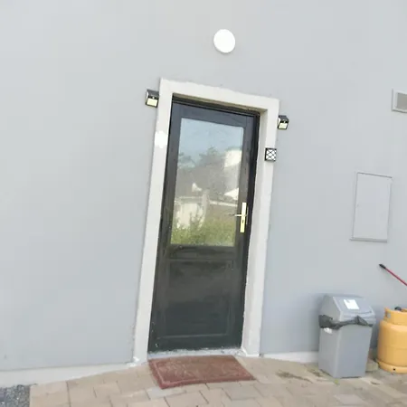 Apartment One Bedroom Achill Island Pets Allowed Westport